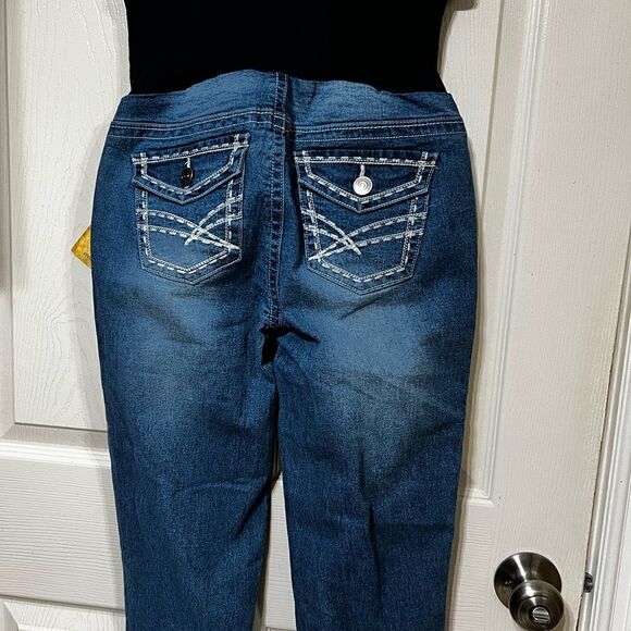 Hybrid & Company Maternity Capri High Waist Stretch Denim Jeans - Picture 7 of 7